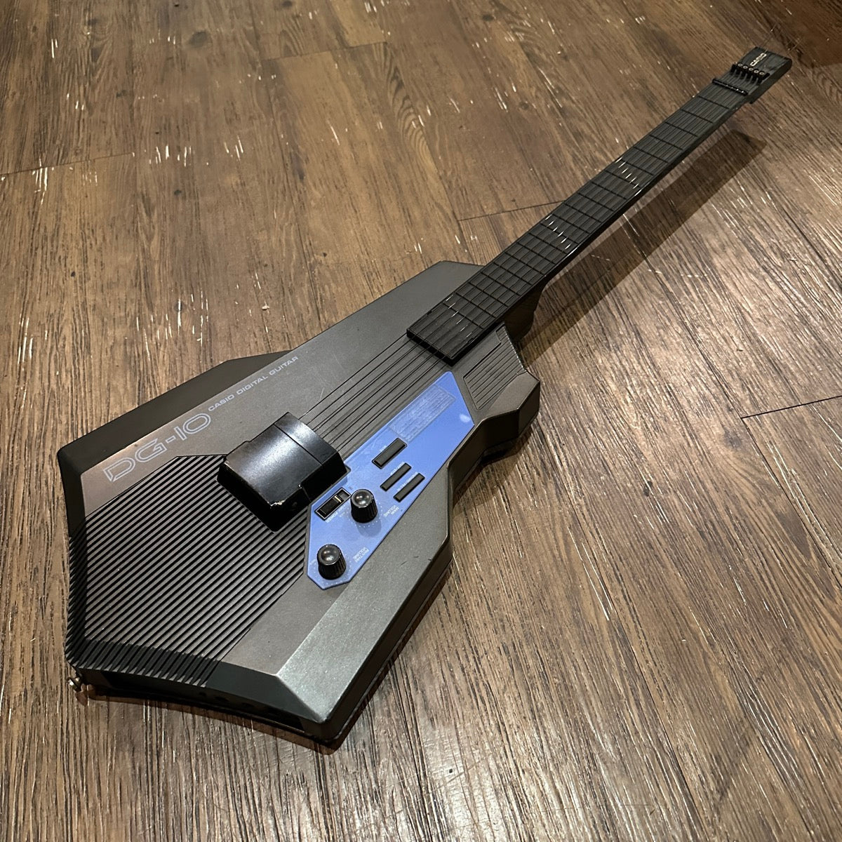 Casio DG-10 Vintage 80's Digital MIDI Controller Guitar